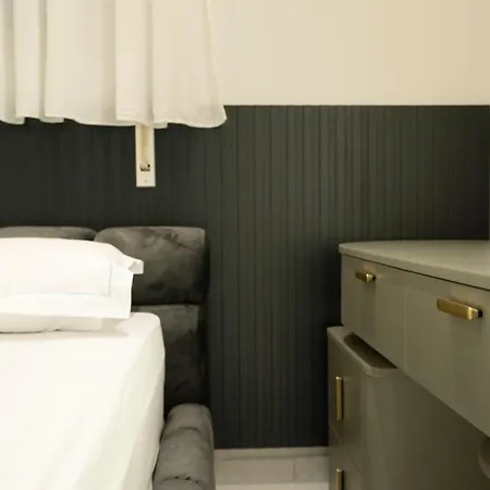 R&r Seaside Hideaway *