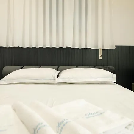 R&r Seaside Hideaway شقة