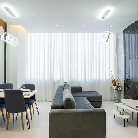 R&r Seaside Hideaway *